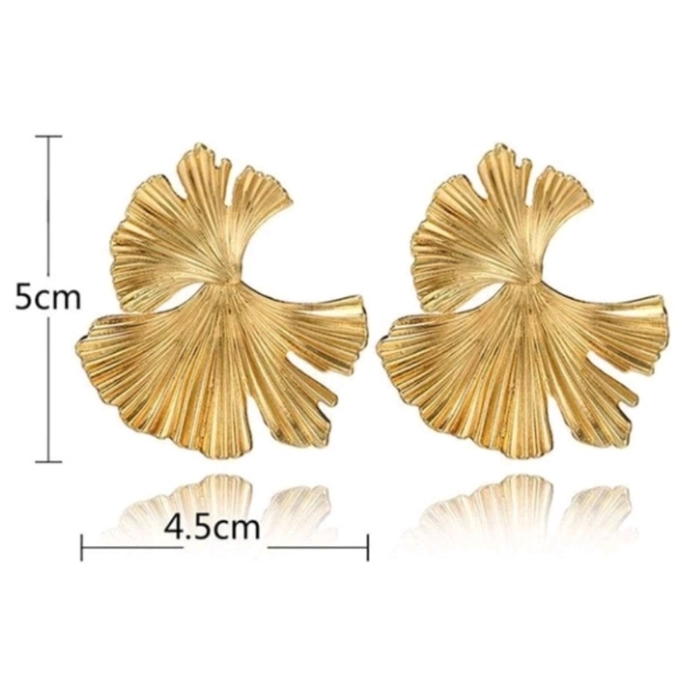 NEW! 14K Gold Gingko Asymetrical & Chic Twisted Big Wavy Post Earrings - Picture 4 of 4